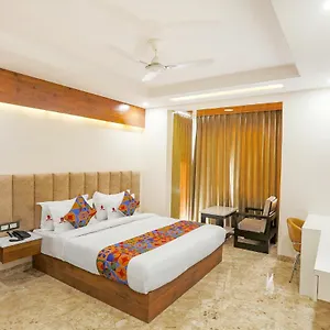 Fabhotel Golf Golf Course Road Hotel